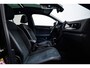 Volkswagen T-Roc 1.5 TSI R-Line Black st|Pano dak|19 inch|Camera|Alcantara