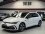 Volkswagen Golf 1.5 eTSI 3x R-Line CarPlay Camera