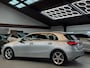 Mercedes-Benz A-klasse 200 Luxury Line Facelift CarPlay Camera