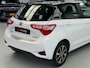 Toyota Yaris 1.5 Hybrid Bi-Tone Bluetooth