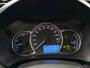 Toyota Yaris 1.5 Hybrid Bi-Tone Bluetooth