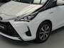 Toyota Yaris 1.5 Hybrid Bi-Tone Bluetooth