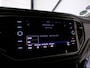 Volkswagen T-Roc 1.0 TSI Style "Origineel NL!" Schuifdak Full-LED Virtual Trekhaak Black-Edition Parkeersensoren Apple-Carplay DAB