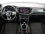 Volkswagen T-Roc 1.5 TSI Sport | Trekhaak | Virtual Cockpit | Carplay | Full LED | Adaptive cruise | Navigatie | Climate control | Parkeerhulp | Bluetooth | 17'' | Getint glas