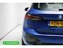 BMW 2-Serie Active Tourer 218i M-Sport automaat | 19 inch Individual Panoramadak | Harman Kardon | HUD Adaptive cruise, 360 Camera, PDC V+A,  El.verstelbare stoel met geheugen, Elektrische achterklep, Keyless