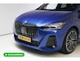 BMW 2-Serie Active Tourer 218i M-Sport automaat | 19 inch Individual Panoramadak | Harman Kardon | HUD Adaptive cruise, 360 Camera, PDC V+A,  El.verstelbare stoel met geheugen, Elektrische achterklep, Keyless