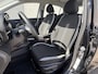 Hyundai i10 1.0 Premium Handgeschakeld / Fabrieksgarantie tot 10-2029 / Stuur en Stoel verwarming / Achteruitrijcamera / Navigatie via Apple Carplay/Android Auto / Cruise control / Airco /