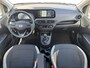 Hyundai i10 1.0 Premium Handgeschakeld / Fabrieksgarantie tot 10-2029 / Stuur en Stoel verwarming / Achteruitrijcamera / Navigatie via Apple Carplay/Android Auto / Cruise control / Airco /
