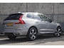Volvo XC60 2.0 T6 Plug-in Hybrid AWD Plus Dark | PHEV | 360 Graden Camera | Sportstoelen | Harman Kardon Audio | Panoramadak | Cruise Control Adaptief | BLIS | Keyless Entry | Elektrische Achterklep | Navigatie | Apple Carplay | Android Auto
