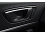 SEAT Ateca 1.5 TSI FR Business Intense 150PK / 110kW DSG, Achteruitrijcamera (rear view), parkeersensoren voor en achter (pdc), dodehoekdetectie (side assist), draadloos Apple Carplay & Android Auto, navigatie, verwarmbare voorstoelen, verwarmbaar stuurwiel, alcantara interieur, digitaal instrumentenpaneel, adaptieve cruise control (acc), grootlichtassistent, 19'' LMV 'Exclusive Cosmo Grey', keyless start & entry, elektrisch verstel-, verwarm- en inklapbare buitenspiegels etc.