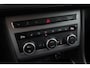 SEAT Ateca 1.5 TSI FR Business Intense 150PK / 110kW DSG, Achteruitrijcamera (rear view), parkeersensoren voor en achter (pdc), dodehoekdetectie (side assist), draadloos Apple Carplay & Android Auto, navigatie, verwarmbare voorstoelen, verwarmbaar stuurwiel, alcantara interieur, digitaal instrumentenpaneel, adaptieve cruise control (acc), grootlichtassistent, 19'' LMV 'Exclusive Cosmo Grey', keyless start & entry, elektrisch verstel-, verwarm- en inklapbare buitenspiegels etc.