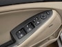Kia Optima 2.0 CVVT Hybrid Super Pack Sport (PANORAMADAK,NAVI,STOEL VERWARMING/VERKOELING,MEMORY SEATS,CAMERA,LED,INFINITY AUDIO)