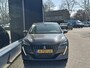 Peugeot 208 1.2 Turbo 100 PK Allure Pack Automaat | Navigatie | Keyless Start | Climate Control | LED Verlichting | Draadloze Telefoonlader | Camera | Parkeersensoren | Adaptieve Cruise Control | Lichtmetalen Velgen | Half Lederen Bekleding |