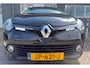 Renault Clio Estate 0.9 TCe Night&Day van 2de Eig met parkeersensoren en trekhaak en navigatie en bluetooth telefoon / media