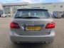 Mercedes-Benz B-klasse B180 122PK Ambition met Navigatie, Cruise control & 17'' Lichtmetalen velgen