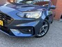 Ford Focus Wagon 1.0 EcoBoost Hybrid 155PK ST Line // LED // NAVI + CARPLAY // CAMERA // DAB // CLIMA // WINTERPACK // TREKHAAK!!