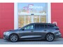 Ford Focus Wagon 1.0 155PK AUTOMAAT Hybrid ST LINE | ALL SEASON BANDEN | NAVIGATIE | DRAADLOZE APPLE CARPLAY/ANDROID AUTO | ADAPTIVE CRUISE CONTROL | LANE ASSIST | DODEHOEK DETECTIE | PARKEERSENSOREN VOOR + ACHTER | ACHTERUITRIJ CAMERA | LICHTMETALEN VELGEN 17" | DAB+ RADIO |