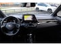 Toyota C-HR / C-HR+ 1.8 HYBRID DYNAMIC STOELVERW. AD-CRUISE NAVI KEYLESS PARK-SENSOREN CAMERA NL-AUTO