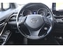 Toyota C-HR / C-HR+ 1.8 HYBRID DYNAMIC STOELVERW. AD-CRUISE NAVI KEYLESS PARK-SENSOREN CAMERA NL-AUTO