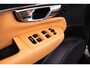 Volvo XC90 2.0 T8 Plug-in hybrid AWD Ultra Bright Luchtvering - Panoramadak - Head up - Massagestoelen - Harman Kardon - Visual Park Assist - Stoelverwarming voor/achter - Getinte ruiten - Zongordijnen -