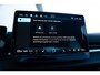 Volkswagen T-Roc R-Line First Edition | 'App-Connect' draadloze smartphone integratie | 30,5 cm display met 2D en 3D weergave | Automatische afstandsregeling (Adaptive Cruise Control)