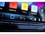 Volkswagen T-Roc R-Line First Edition | 'App-Connect' draadloze smartphone integratie | 30,5 cm display met 2D en 3D weergave | Automatische afstandsregeling (Adaptive Cruise Control)