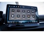 Volkswagen T-Roc R-Line First Edition | 'App-Connect' draadloze smartphone integratie | 30,5 cm display met 2D en 3D weergave | Automatische afstandsregeling (Adaptive Cruise Control)