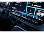 Volkswagen T-Roc R-Line First Edition | 'App-Connect' draadloze smartphone integratie | 30,5 cm display met 2D en 3D weergave | Automatische afstandsregeling (Adaptive Cruise Control)