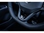 Volkswagen T-Roc R-Line First Edition | 'App-Connect' draadloze smartphone integratie | 30,5 cm display met 2D en 3D weergave | Automatische afstandsregeling (Adaptive Cruise Control)