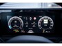 Volkswagen T-Roc R-Line First Edition | 'App-Connect' draadloze smartphone integratie | 30,5 cm display met 2D en 3D weergave | Automatische afstandsregeling (Adaptive Cruise Control)