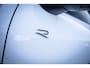 Volkswagen T-Roc R-Line First Edition | 'App-Connect' draadloze smartphone integratie | 30,5 cm display met 2D en 3D weergave | Automatische afstandsregeling (Adaptive Cruise Control)