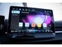 Volkswagen T-Roc R-Line First Edition | 'App-Connect' draadloze smartphone integratie | 30,5 cm display met 2D en 3D weergave | Automatische afstandsregeling (Adaptive Cruise Control)