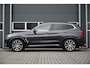 BMW X3 xDrive30e M-SPORT / PANO / HARMAN KARDON / LEDER / MEMORY / HUD / PARFUM / TREKHAAK / DEALERONDERHOUDEN