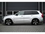 Volvo XC90 2.0 T8 Twin Engine AWD R-DESIGN / PANO / BOWERS & WILKINS / CARBON / LUCHTVERING / HUD / 360 CAMERA / 7P / TREKHAAK
