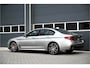 BMW 5-Serie 545e xDrive M-SPORT / SCHUIFDAK / M-PERF. SEATS / LASER / HARMAN KARDON / SOFTCLOSE / HUD / INDIVIDUAL DONNINGTON GREY