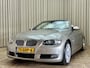 BMW 3-Serie Cabrio 325i High Executive E93 / 3.0L / 6-Cilinder / 218 PK / Automaat / M Sport Leder / Navi Pro / Memory / Xenon / Keyless / Telefoon / Bj. 2008