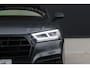 Audi Q5 55 TFSI e quattro Competition - Pano - Trekhaak - Luchtvering - Keyless - ACC - Stoelverwarming - Massage - Rijklaar