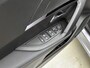 Peugeot e-2008 SUV EV Allure Avantage 54 kWh 156pk | 406km WLTP Actieradius | Navigatie | Rondomzichtcamera | Climate Control | Adaptieve Cruise Control | Parkeersensoren v+a | Dodehoeksensor | Draadloze Apple Carplay / Android Auto | Digitaal instrumentenpaneel | Armsteun | Elektrisch inklapbare spiegels | DAB+ radio | Led koplampen | Donker getint glas | 17" lichtmetalen velgen |