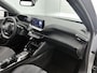 Peugeot e-2008 SUV EV Allure Avantage 54 kWh 156pk | 406km WLTP Actieradius | Navigatie | Rondomzichtcamera | Climate Control | Adaptieve Cruise Control | Parkeersensoren v+a | Dodehoeksensor | Draadloze Apple Carplay / Android Auto | Digitaal instrumentenpaneel | Armsteun | Elektrisch inklapbare spiegels | DAB+ radio | Led koplampen | Donker getint glas | 17" lichtmetalen velgen |