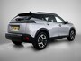 Peugeot e-2008 SUV EV Allure Avantage 54 kWh 156pk | 406km WLTP Actieradius | Navigatie | Rondomzichtcamera | Climate Control | Adaptieve Cruise Control | Parkeersensoren v+a | Dodehoeksensor | Draadloze Apple Carplay / Android Auto | Digitaal instrumentenpaneel | Armsteun | Elektrisch inklapbare spiegels | DAB+ radio | Led koplampen | Donker getint glas | 17" lichtmetalen velgen |