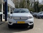 Volvo XC40 Recharge P8 AWD R-Design / 408 Pk / Automaat / NL-Auto / Dealer-Onderhouden / Leder-Alcantara / Digitaal-Dashboard / Keyless / LED / DAB / Navi / Apple-Carplay&Android-Auto / Stuur+Stoelverwarming / Adaptieve Cruise-Control / Climate-Control / ELKTR-Achterklep / ELKTR-Wegklapbare Trekhaak / PDC / LMV20'' / ENZ.