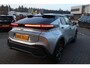 Toyota C-HR / C-HR+ 2.0 PLUG-IN HYBRID 220 EXECUTIVE ANDROID/APPLE AD-CRUISE JBL-AUDIO BLIND SPOT STOEL/ STUURVERWARM. 19" LM-VELGEN