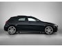 Mercedes-Benz A-klasse 180 AMG line | Night pakket | Panorama schuifdak Inclusief 12 Maanden Garantie.