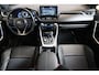 Toyota RAV4 2.5 Hybrid AWD Bi-Tone | Pano | 360° | Trekhaak | Elek. stoel & klep | 100% (Dealer) onderhouden label