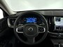 Volvo XC60 T8 Plug-in hybrid AWD Ultra Dark | SOH 100% | Panoramadak | 360° camera | Luchtvering | Harman Kardon | Stoel- en Stuurverwarming | Trekhaak