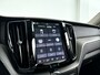 Volvo XC60 T8 Plug-in hybrid AWD Ultra Dark | SOH 100% | Panoramadak | 360° camera | Luchtvering | Harman Kardon | Stoel- en Stuurverwarming | Trekhaak