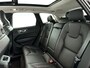 Volvo XC60 T8 Plug-in hybrid AWD Ultra Dark | SOH 100% | Panoramadak | 360° camera | Luchtvering | Harman Kardon | Stoel- en Stuurverwarming | Trekhaak