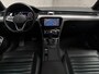 Volkswagen Passat Variant 1.4 TSI PHEV GTE 218Pk Automaat (PANORAMADAK, VIRTUAL COCKPIT, APPLE CARPLAY, MEMORY SEATS, LEDER, STOELVERWARMING, KEYLESS, 360 CAMERA, TREKHAAK, NIEUWSTAAT)