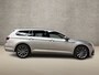 Volkswagen Passat Variant 1.4 TSI PHEV GTE 218Pk Automaat (PANORAMADAK, VIRTUAL COCKPIT, APPLE CARPLAY, MEMORY SEATS, LEDER, STOELVERWARMING, KEYLESS, 360 CAMERA, TREKHAAK, NIEUWSTAAT)