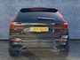 Volvo XC60 2.0 T8 Plug-in hybrid AWD Ultra Black Edition | PHEV | Facelift | Google | Long Range | Adaptieve Cruise Control | Luchtvering | Harman Kardon Audio | Stoelverwarming Voor + Achter | 360 Camera | Keyless | Gelamineerd Glas | DAB | Stuurverwarming | Head-Up Display | Panoramadak | Getint Glas | Dodehoekdetectie | LED Koplampen |